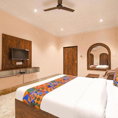 Hotel Whitehouse Ac Family Room Agra  Esterno foto