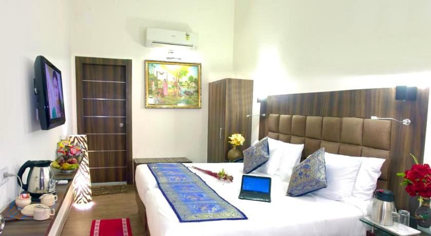 Hotel Whitehouse Ac Family Room Agra  Esterno foto