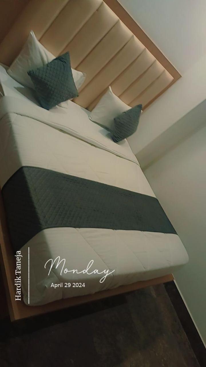 Hotel Whitehouse Ac Family Room Agra  Esterno foto
