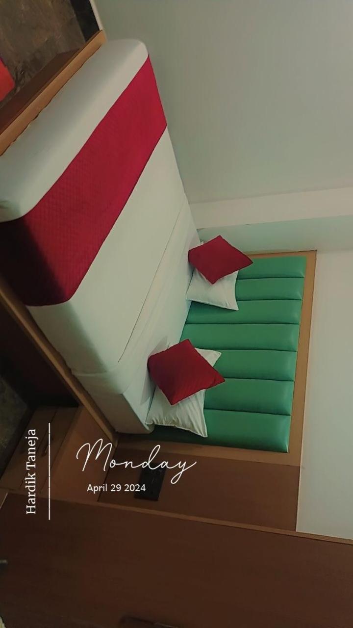 Hotel Whitehouse Ac Family Room Agra  Esterno foto
