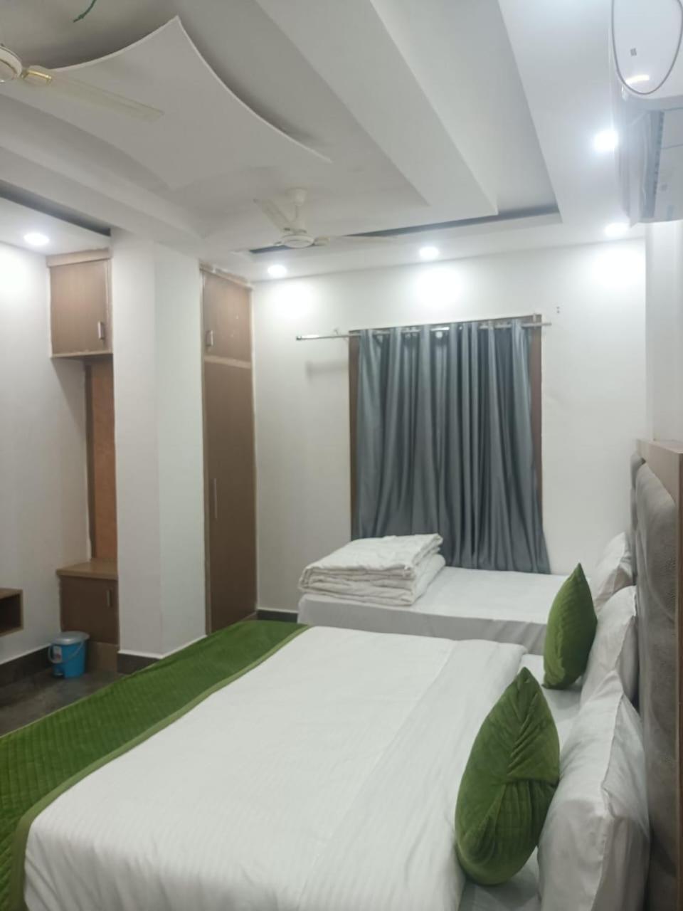 Hotel Whitehouse Ac Family Room Agra  Esterno foto